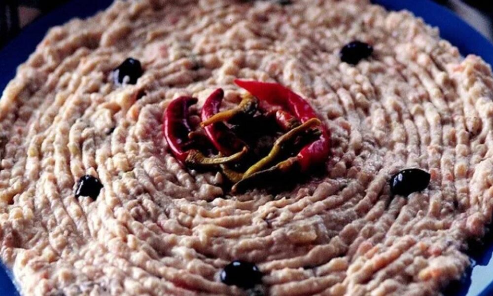 Lezzet dolu bir meze: Yoğurtlu patlıcan salatası