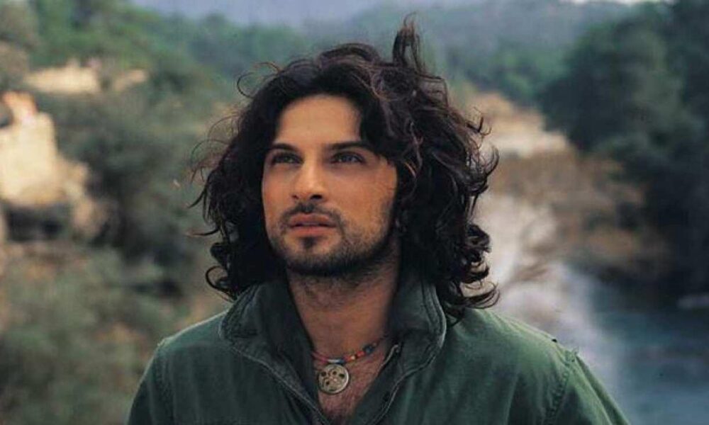 Tarkan’dan duygusal paylaşım! Minik kızı Liya okula başladı