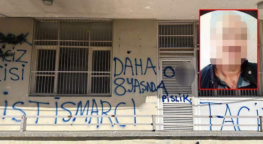 62 yaşındaki istismar şüphelisinin evini taşlayıp, duvarlarına yazı yazdılar