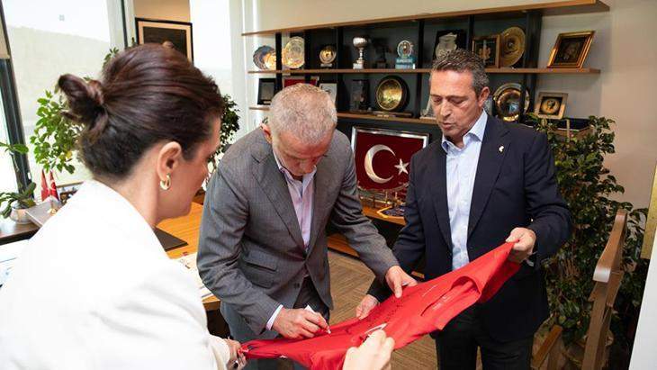 Ali Koç’tan TFF Başkanı İbrahim Hacıosmanoğlu’na ziyaret