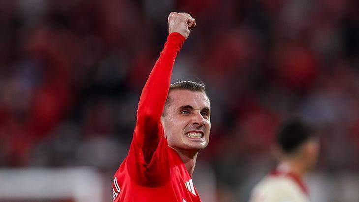 Benfica’da ayın en güzel golünü Kerem Aktürkoğlu attı!