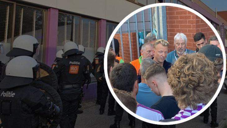 Eski Fenerbahçeli Dirk Kuyt’a büyük şok! Taraftarlar soyunma odasını bastı