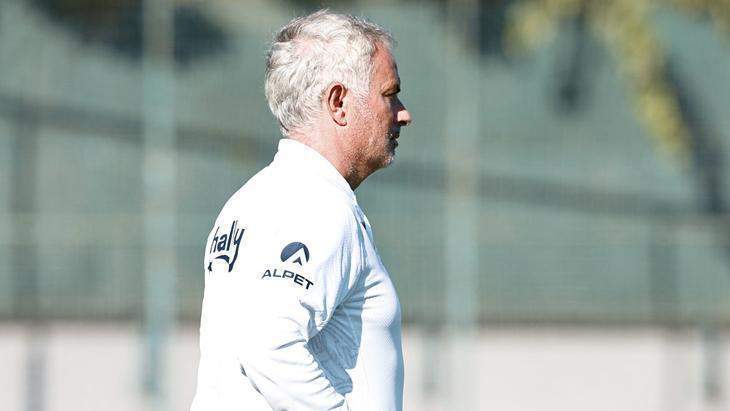 Fenerbahçe’de Jose Mourinho’dan ilk 11’de değişim! ‘Bizim için kritik maç’