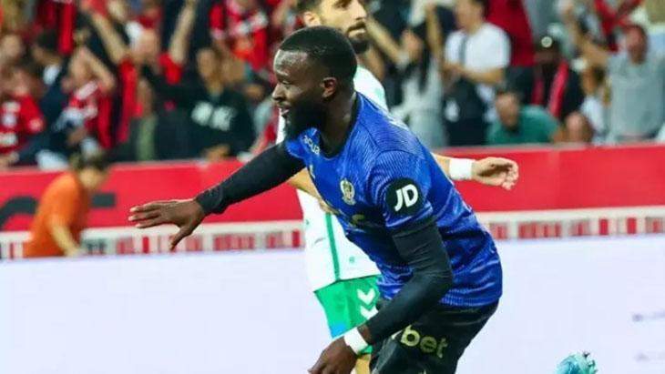 Galatasaray’dan ayrıldı kendini buldu! Tanguy Ndombele şova devam ediyor