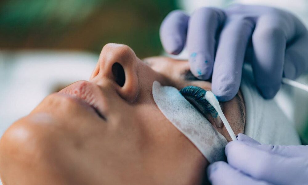 Maskarayı bu türlü kullanıyorsanız hastalığa davetiye çıkarıyorsunuz!