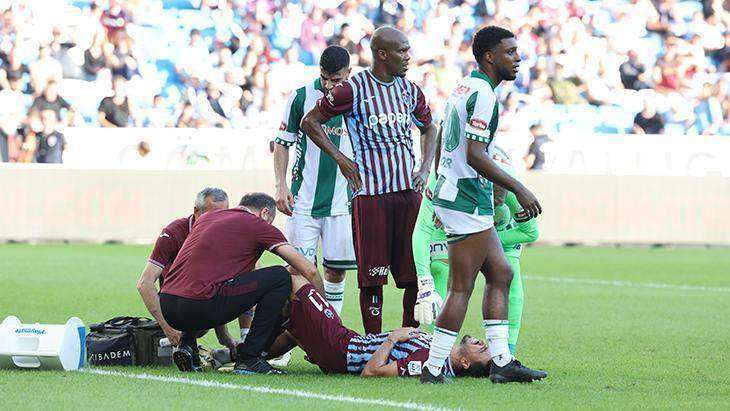 Ozan Tufan koltuk değnekleriyle stattan ayrıldı!