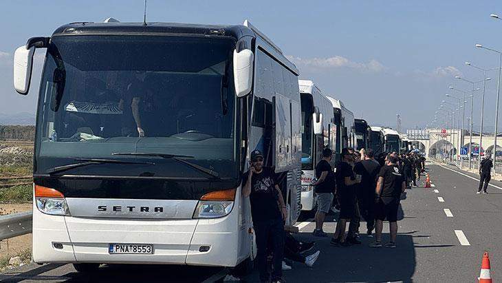 PAOK taraftarları Türkiye’ye giriş yaptı