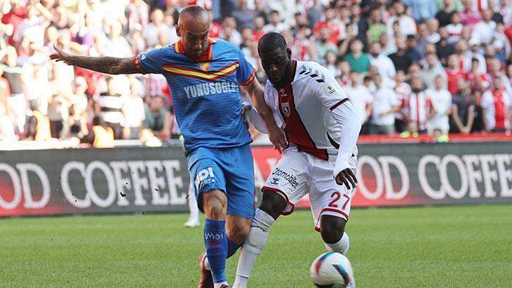 Samsunspor’dan müthiş geri dönüş! Göztepe’yi 4-3 mağlup etti