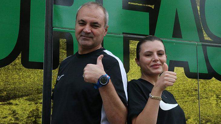 Şanlıurfaspor’da Erkan Sözeri takımı, kızı mutfağı yönetiyor