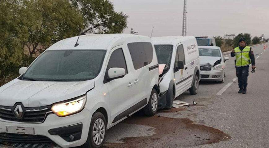 Son dakika… Konya-Ankara kara yolunda kum fırtınası kazası: Yaralılar var