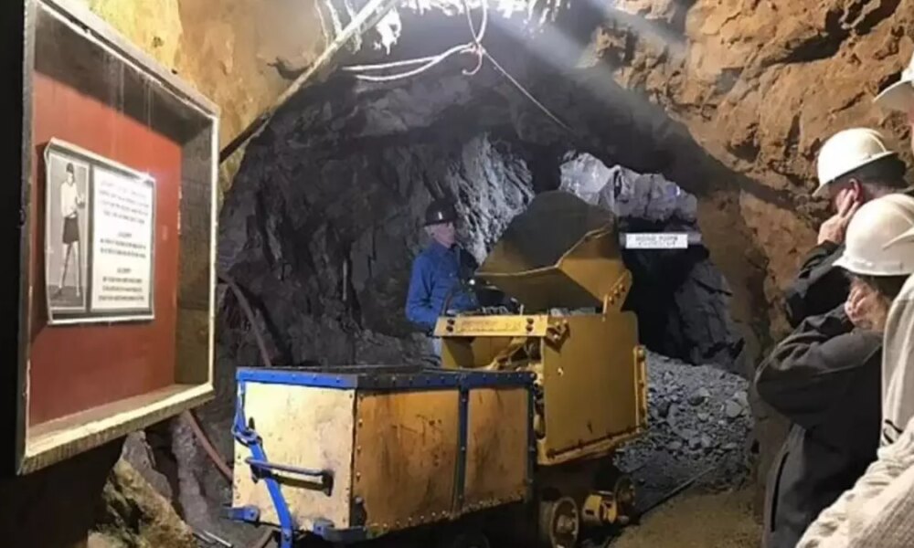 ABD’de altın madeninde meydana gelen kazada 1 kişi öldü, 12 kişi madende mahsur kaldı