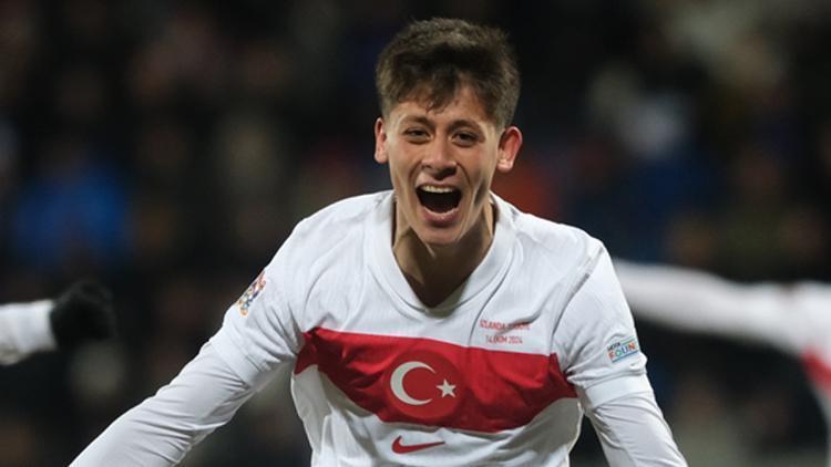 arda-gulerden-kerem-akturkogluna-ona-borcluyum-kaleci-bizi-izlememis-Z69xDLir.jpg