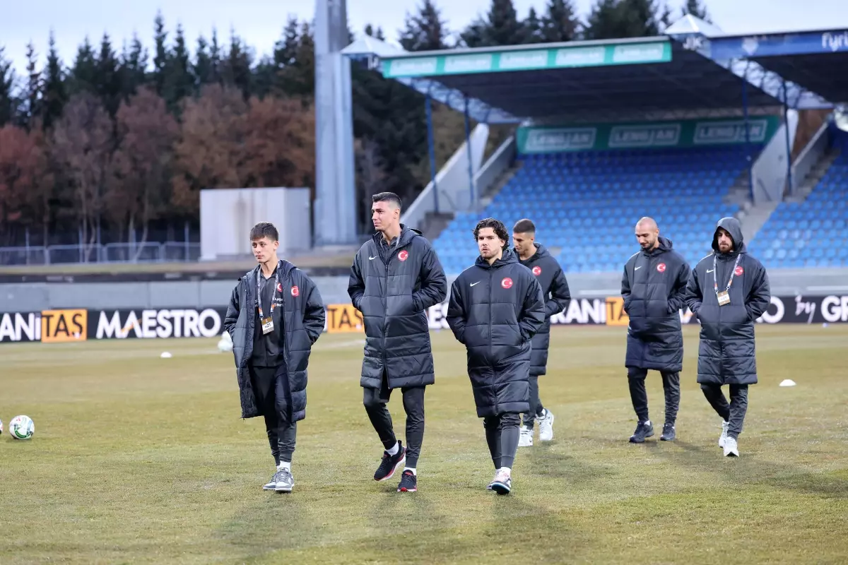 Asansörde Mahsur Kalan Çocuk Hayatını Kaybetti