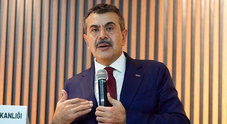 Bakan Tekin Esenyurt’taki ‘Türkiye Buluşmaları’ programına katıldı