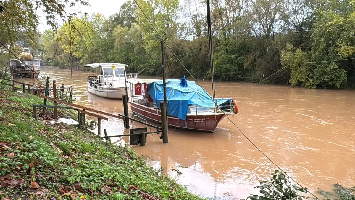 Bartın’da Sağanak, Irmakta Taşkın