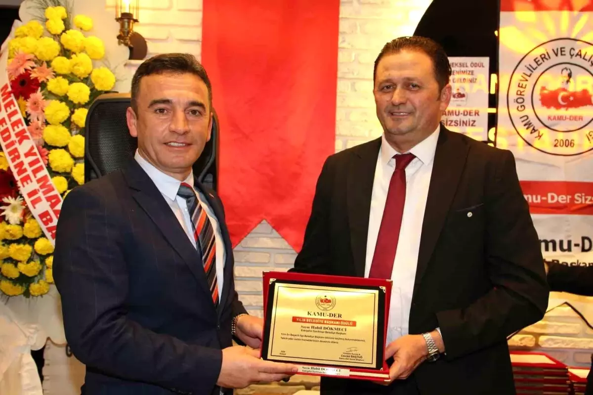 Başkan Habil Dökmeci, ‘Yılın En Başarılı İlçe Belediye Başkanı’ Ödülünü Aldı