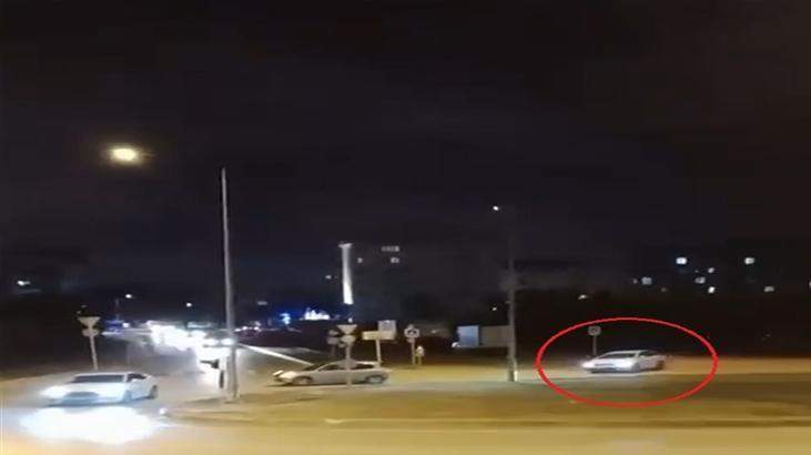 Bursa’da bir araç trafiğe aldırış etmeden dakikalarca drift yaptı