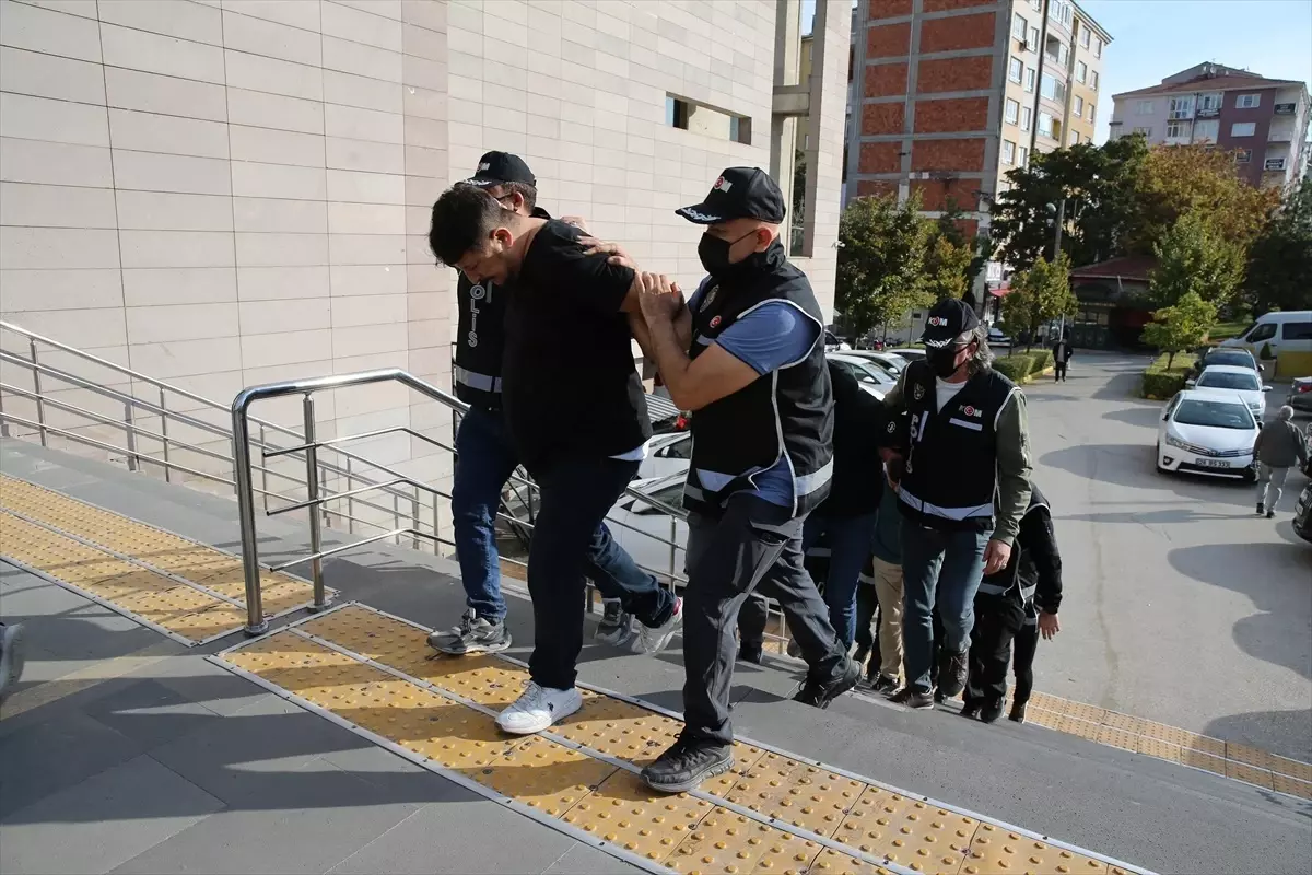 Eskişehir’de 7 Şüpheli Silah Ticareti Nedeniyle Gözaltına Alındı