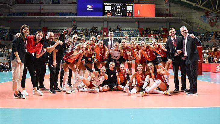 Galatasaray, VakıfBank’a set vermedi! 7 yıl sonra bir ilk