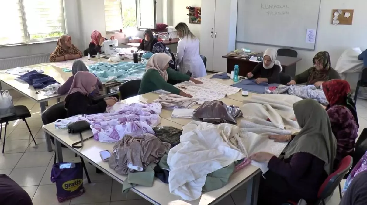 gaziantepte-kadinlar-mefrusat-kursuyla-ekonomilerine-katki-sagliyor-Y3xd5GkC.jpg