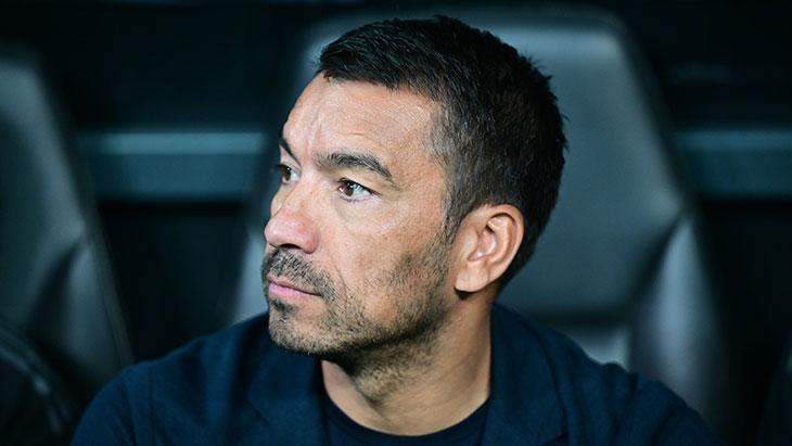 Giovanni van Bronckhorst’tan taraftara ıslık tepkisi!