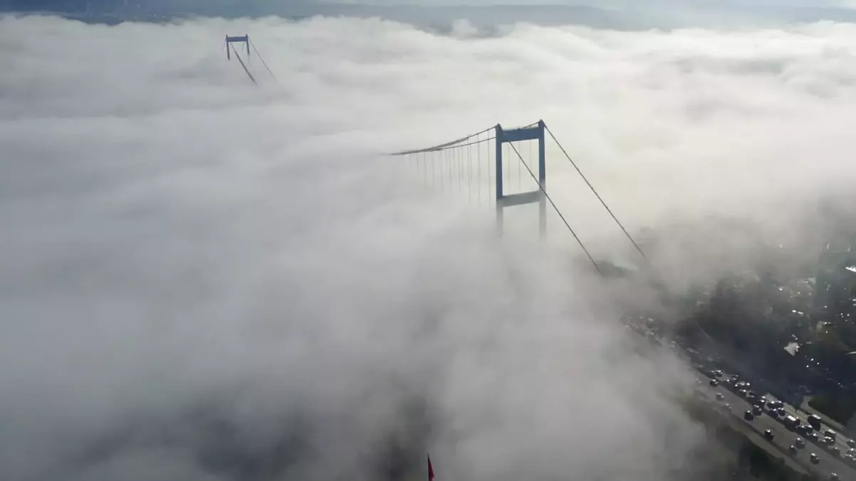 İstanbul’da deniz ulaşımına sis engeli! Çok sayıda sefer iptal edildi