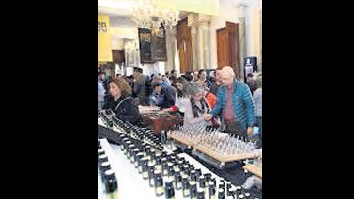 Kalem tutkunları buluşuyor