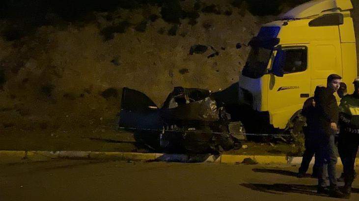 Kocaeli’de korkunç kaza! Karşı şeride geçen TIR aracı biçti: 1 kişi öldü