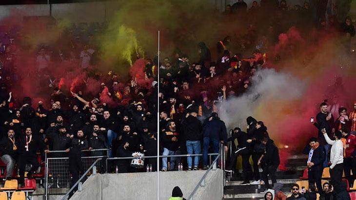 RFS-Galatasaray maçı sonrası olay! İki taraftar yaralı, biri hastanelik