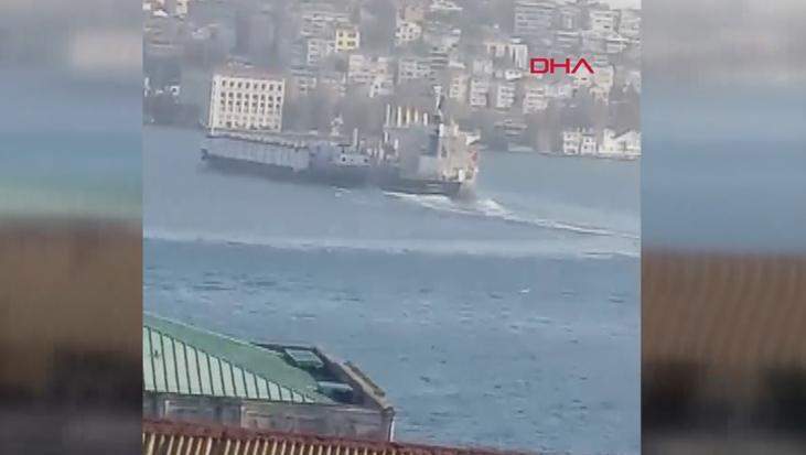 Son dakika: İstanbul Boğazı’nda iki yük gemisi çarpıştı