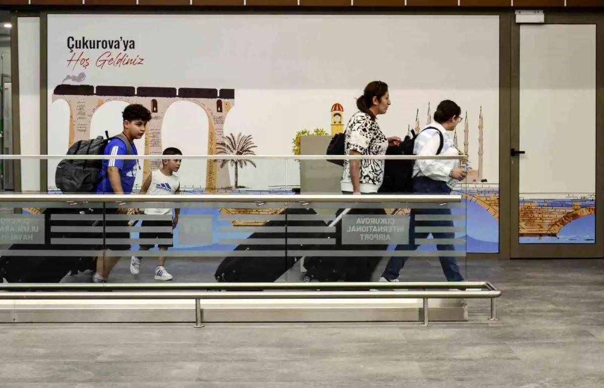 Türk Vatandaşları Lübnan’dan Döndü