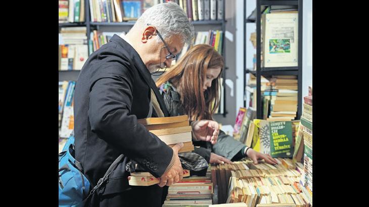 Üsküdar’da eski kitap kokusu