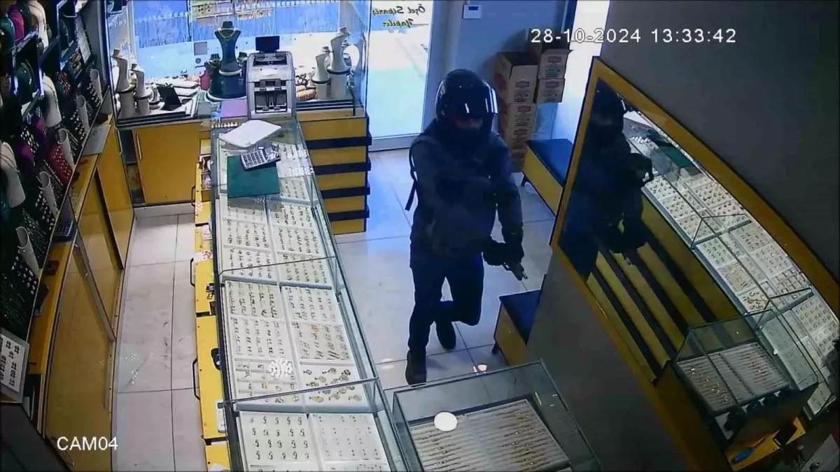 Adana’da Kuyumcu Soyguncusu Yakalandı