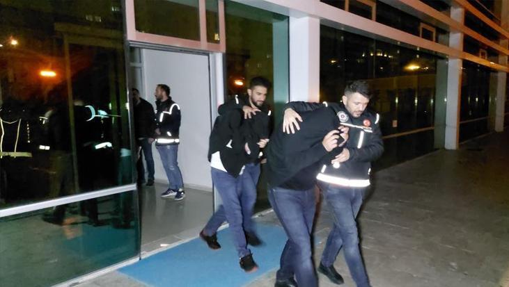 Adım adım takip!  Lüks araçlarla uyuşturucu taşıdılar