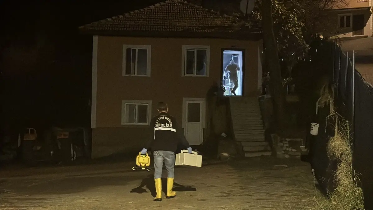 Başiskele’de Yangın: 74 Yaşındaki Kadın Hastaneye Kaldırıldı