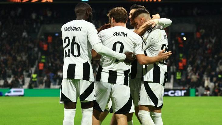 Beşiktaş’ta Giovanni van Bronckhorst’un eli güçlendi!