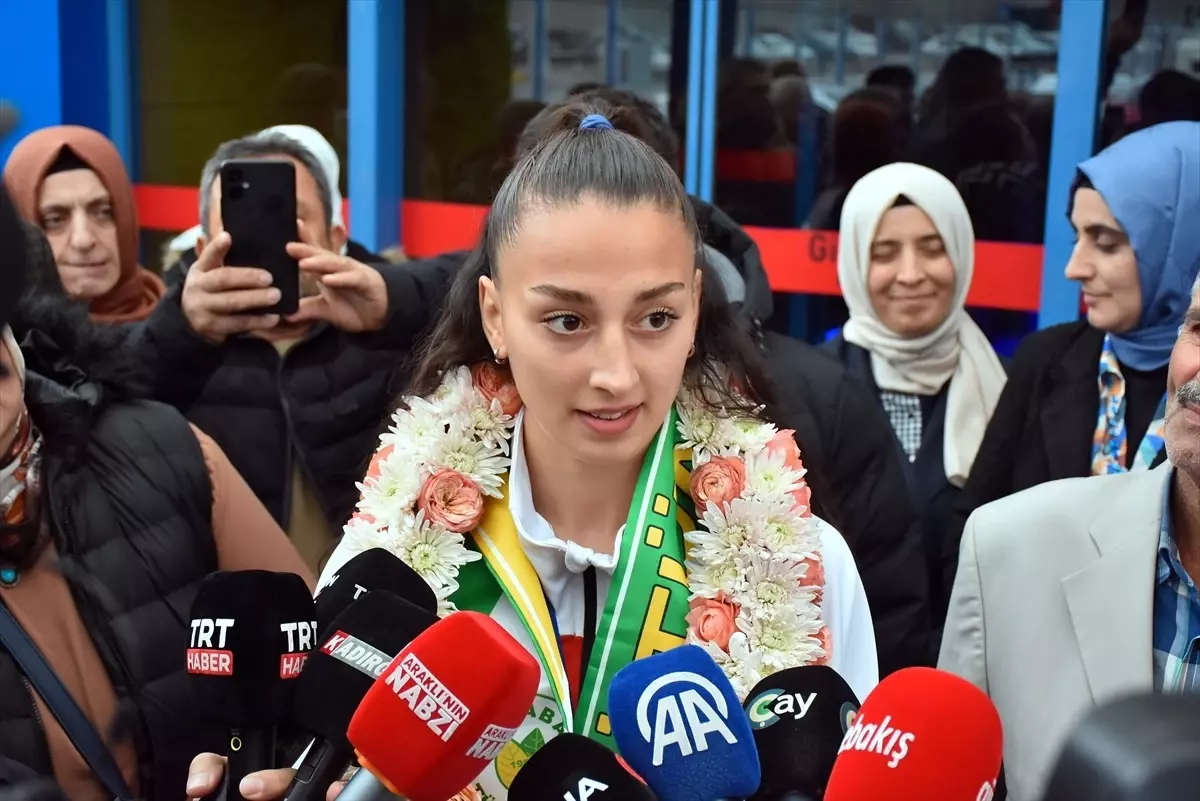 Boksçular Trabzon’da Coşkuyla Karşılandı