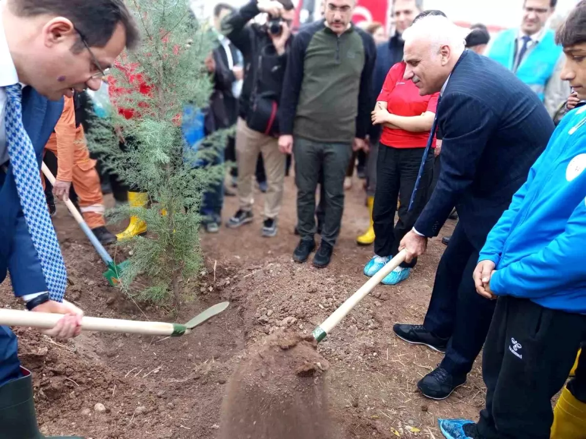 Diyarbakır’da Milli Ağaçlandırma Günü Etkinliği