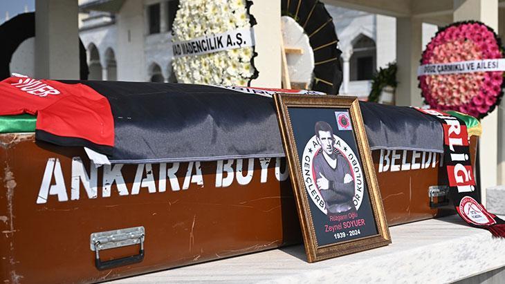 Eski milli futbolcu ve teknik direktör Zeynel Soyuer son yolculuğuna uğurlandı