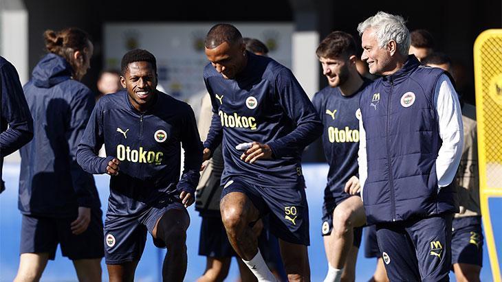 Fenerbahçe’nin AZ Alkmaar maçı kamp kadrosu belli oldu!