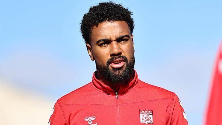 Golcü stoper Sonko’dan Fenerbahçe sözleri