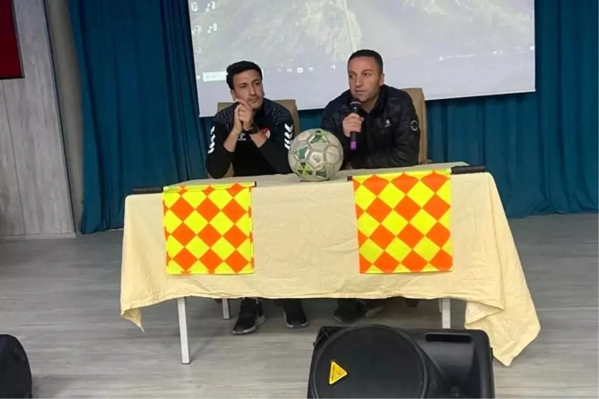 Hakkari’de Aday Hakem Kursuna Yoğun İlgi