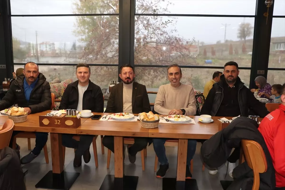 Havza Belediyespor’dan Tekkeköyspor Maçı Öncesi Kahvaltı