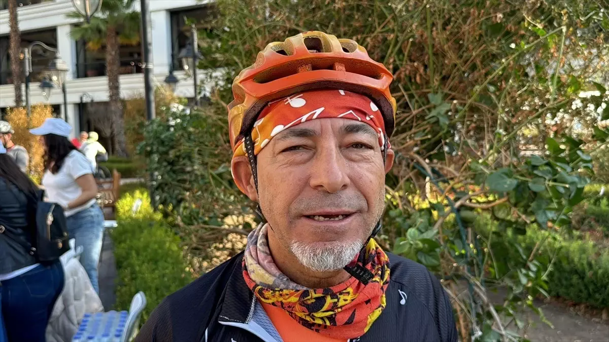 İzmir’de Organ Bağışı İçin Bisiklet Turu