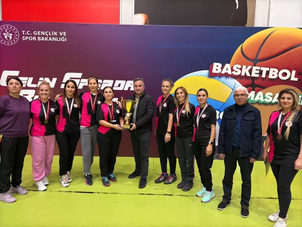 Kayseri Erkek Voleybol Takımı Şampiyon