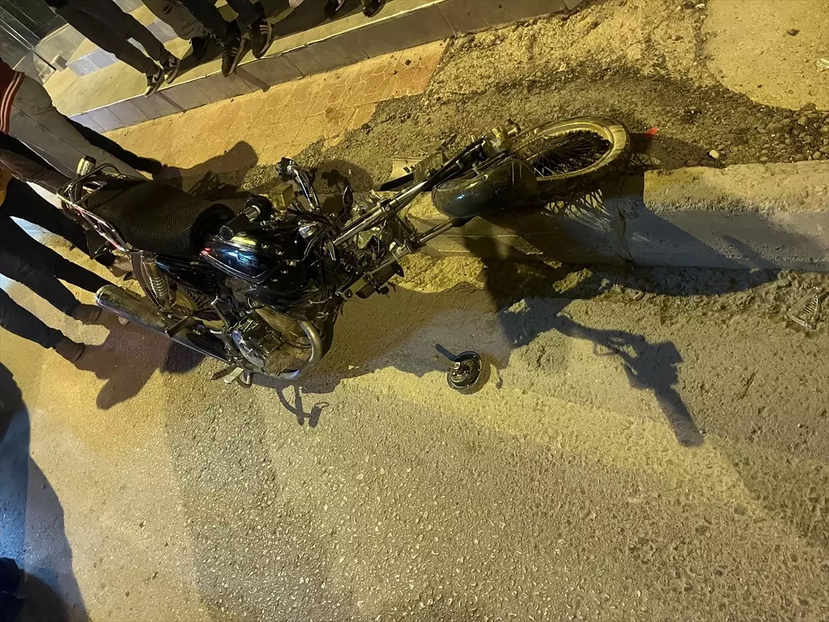 Niksar’da Motosiklet Kazası: Sürücü Yaralandı