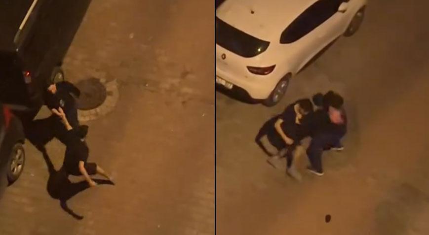 Sokak ortasında kavga! ‘Bizi ayırın’ diye yardım istediler