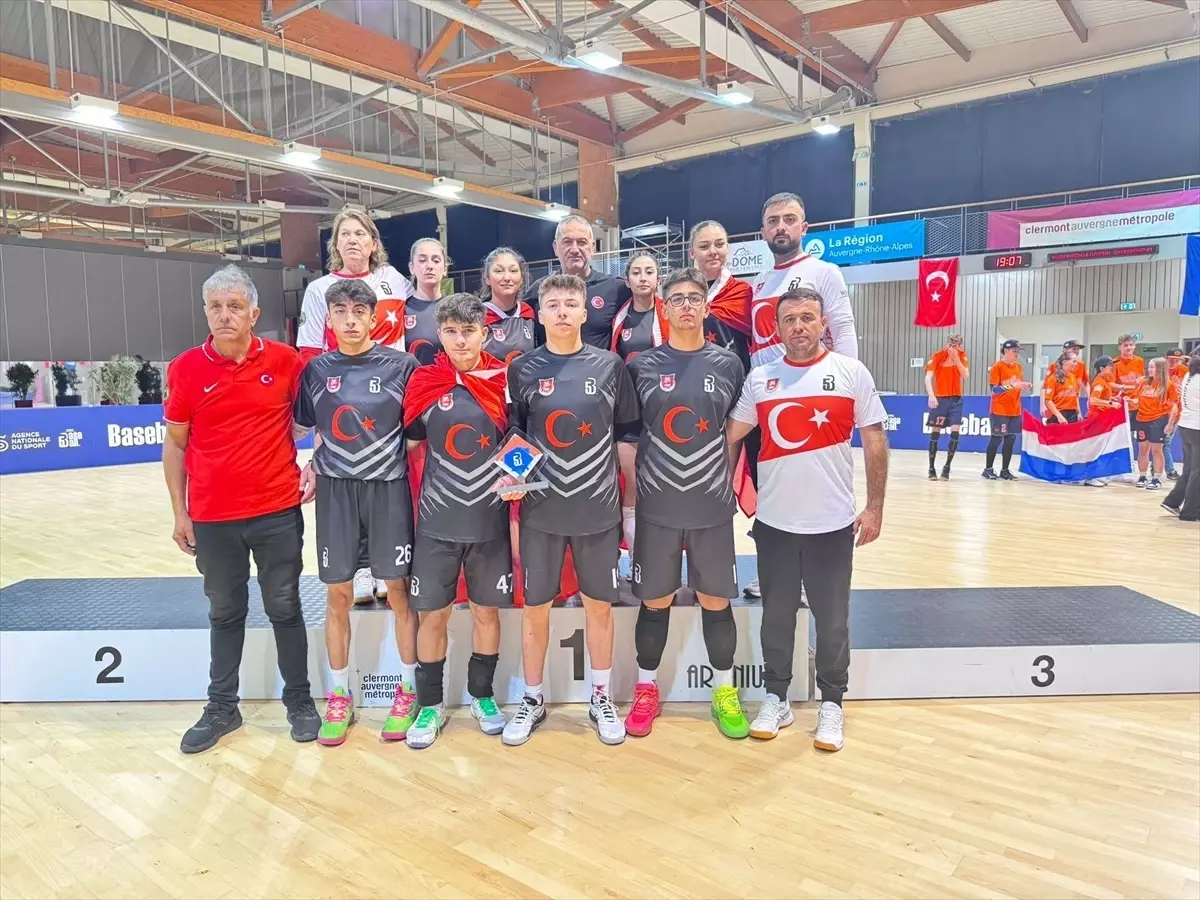 Türkiye Gençler Beyzbol Şampiyonası’nda Gümüş Madalya Kazandı