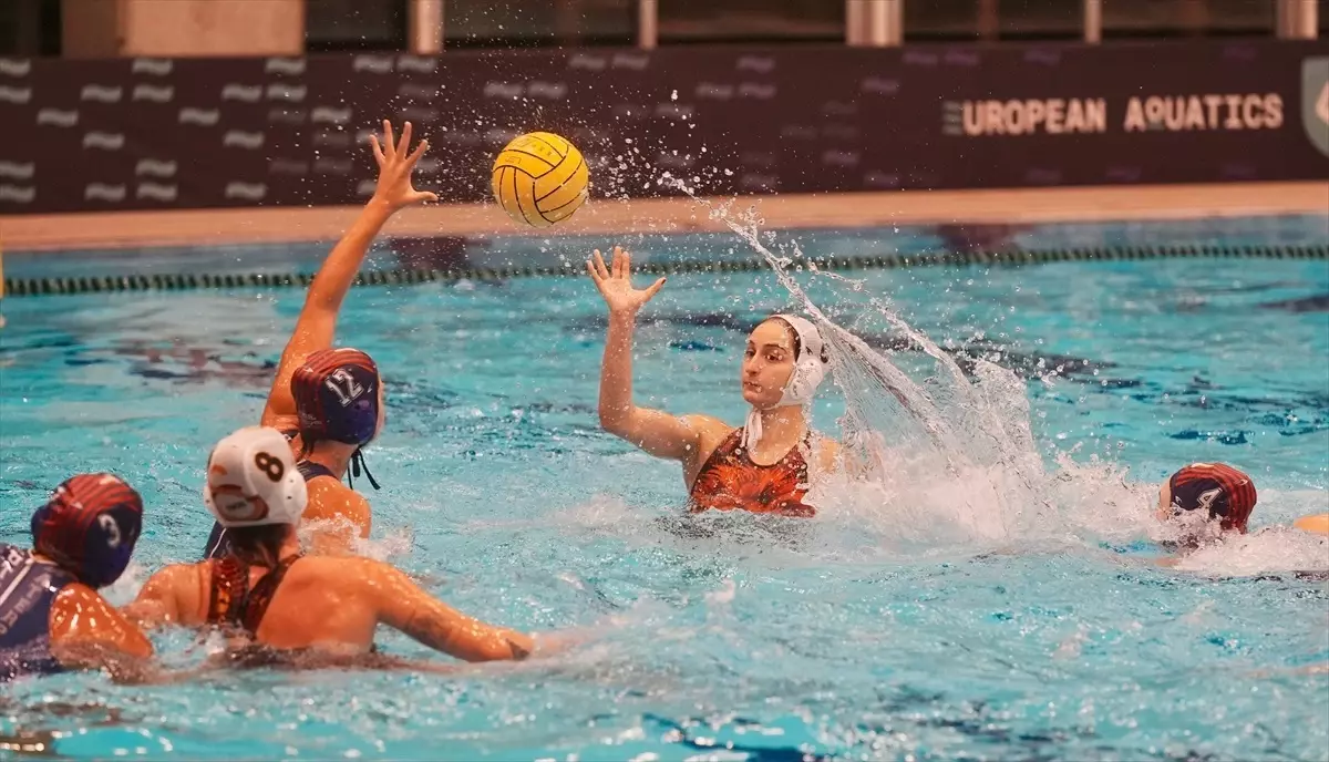 İzmir B.B. Sutopoda Galatasaray’ı Yenerek İlerledi