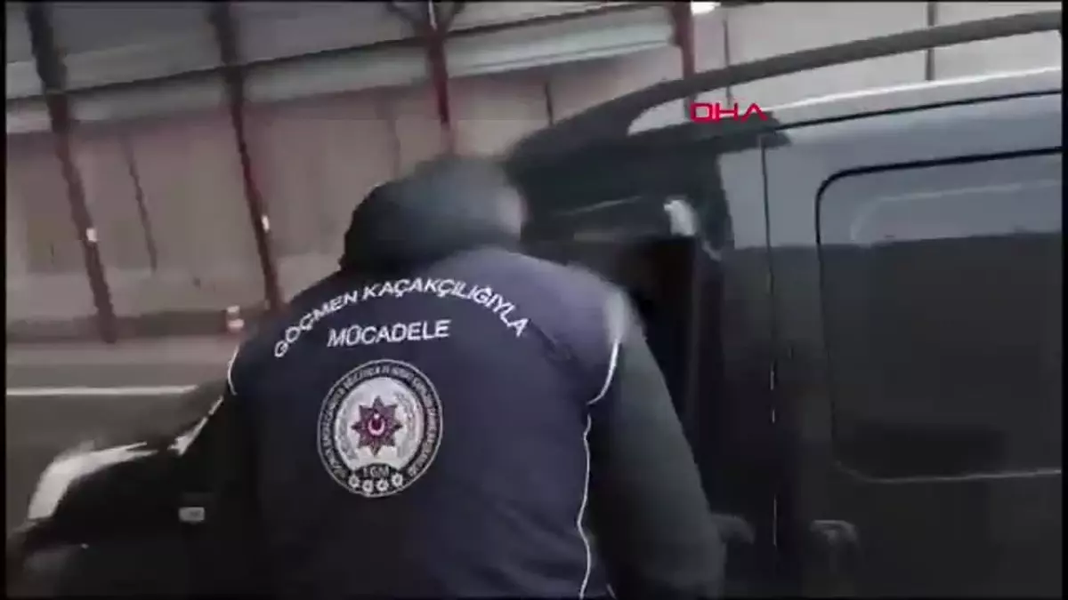 Kalkan-35 Operasyonunda 31 Kaçakçı ve 981 Göçmen Yakalandı
